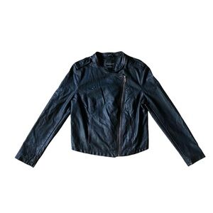 Black faux leather jacket size medium